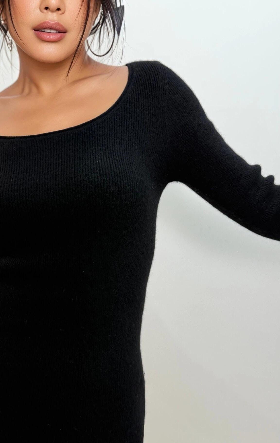 100% soft Cashmere Slim-Fit Layering Sweater round neck