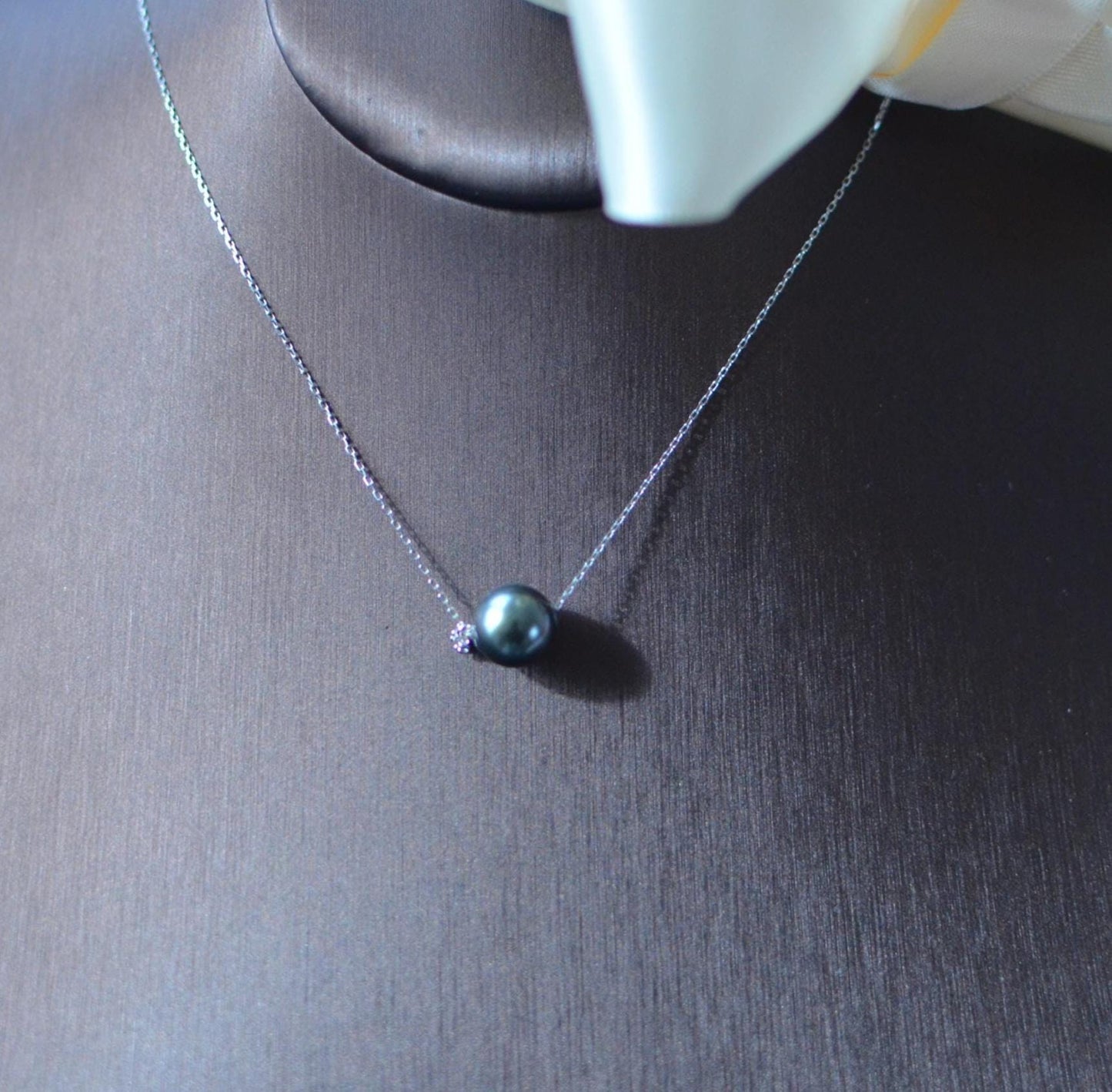 Tahitian Dark grey and green Pearl Pendant with Diamond Accent