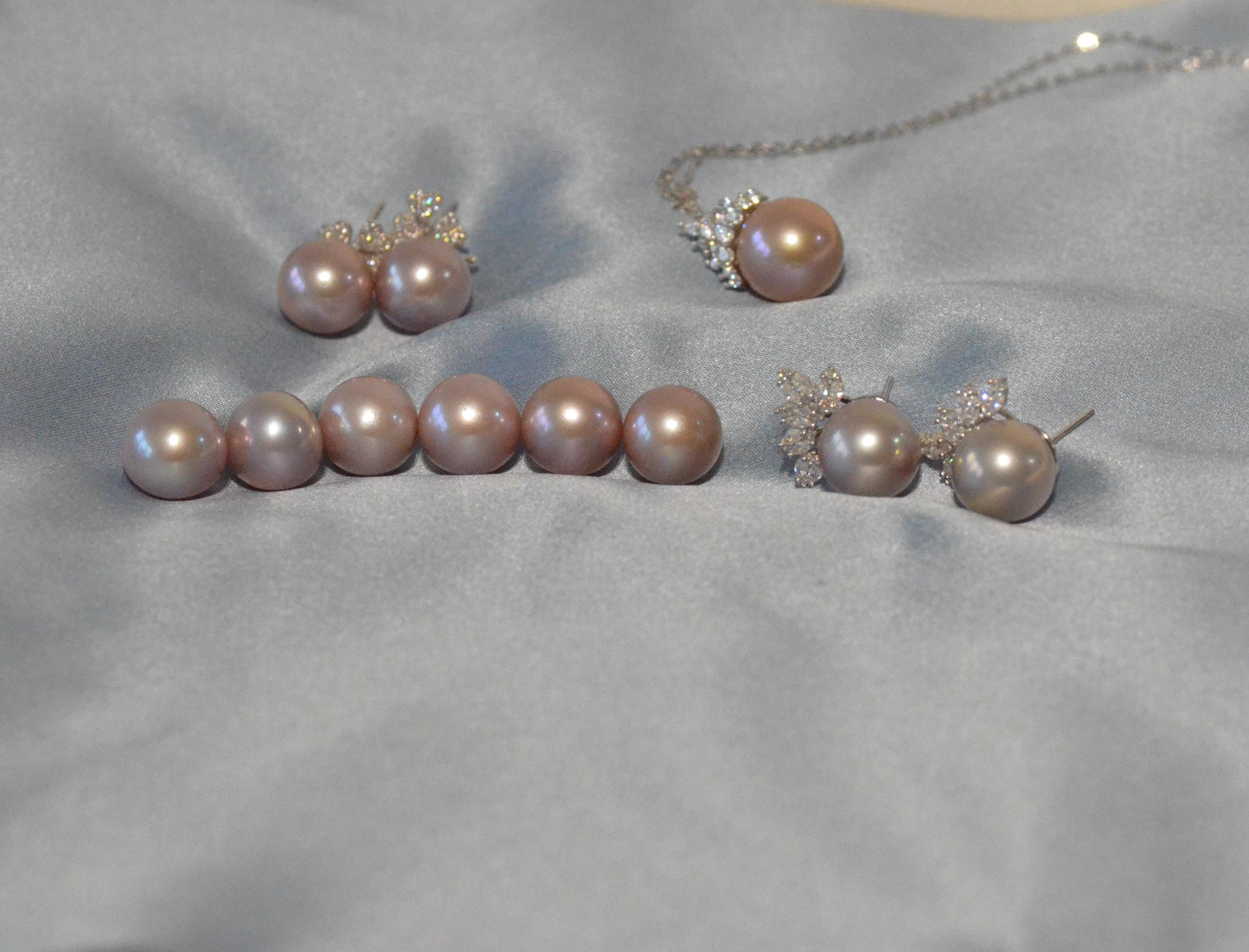 Champagne Pink Pearl earrings