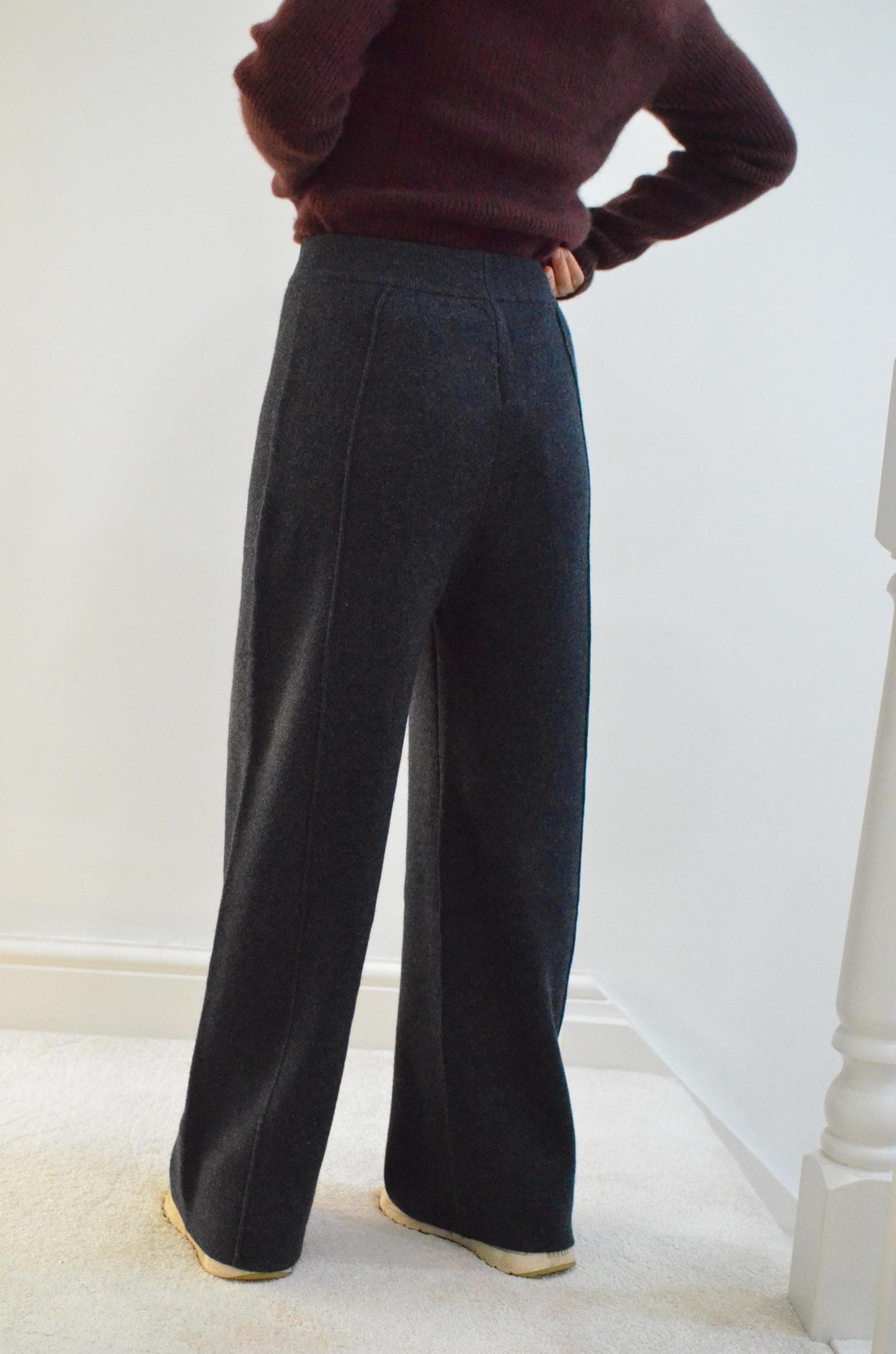 Women 100% Cashmere Trousers: straight Leg with adjustable strap