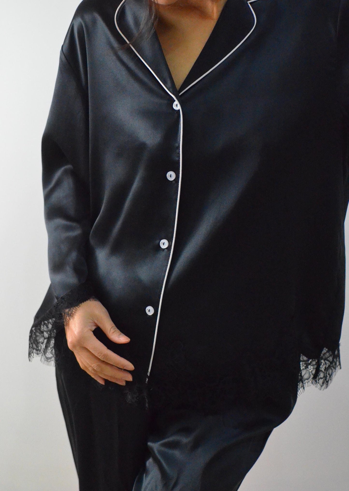 19 Momme Mulberry Silk Pajama Set: Black Lace Trim Sleepwear 3/4 sleeves