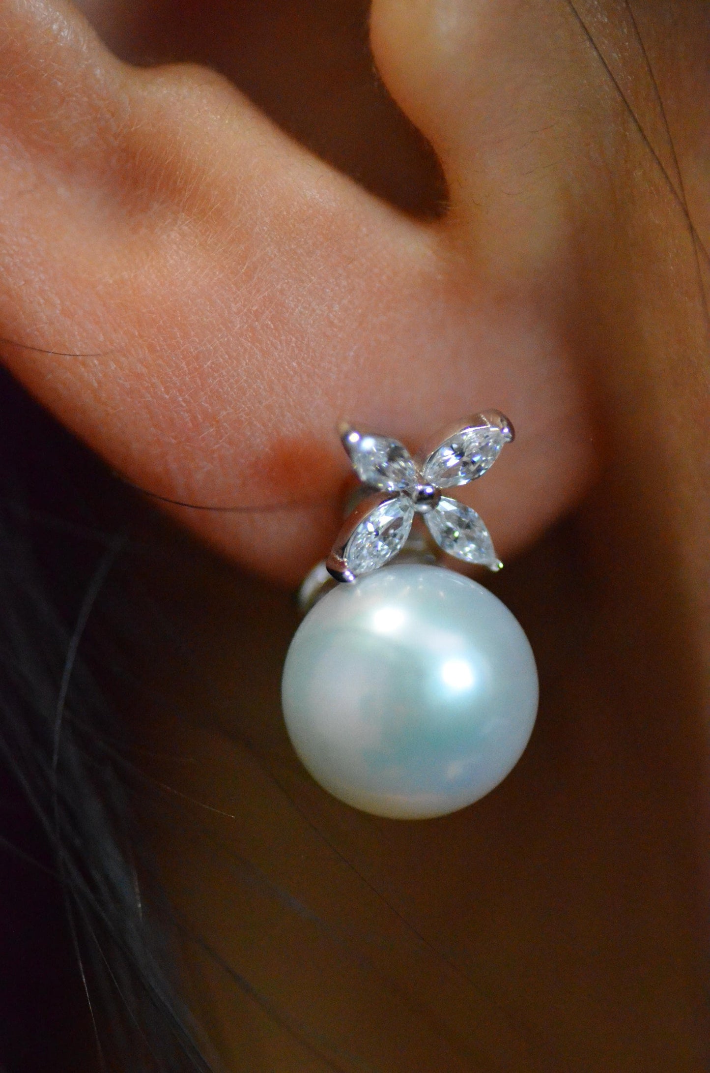 Four leave sharp Floral CZ & Freshwater Pearl Earrings