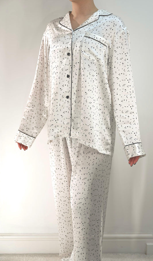 Mulberry Silk Pajama Set: Two-Piece Longsleeve Loungewear