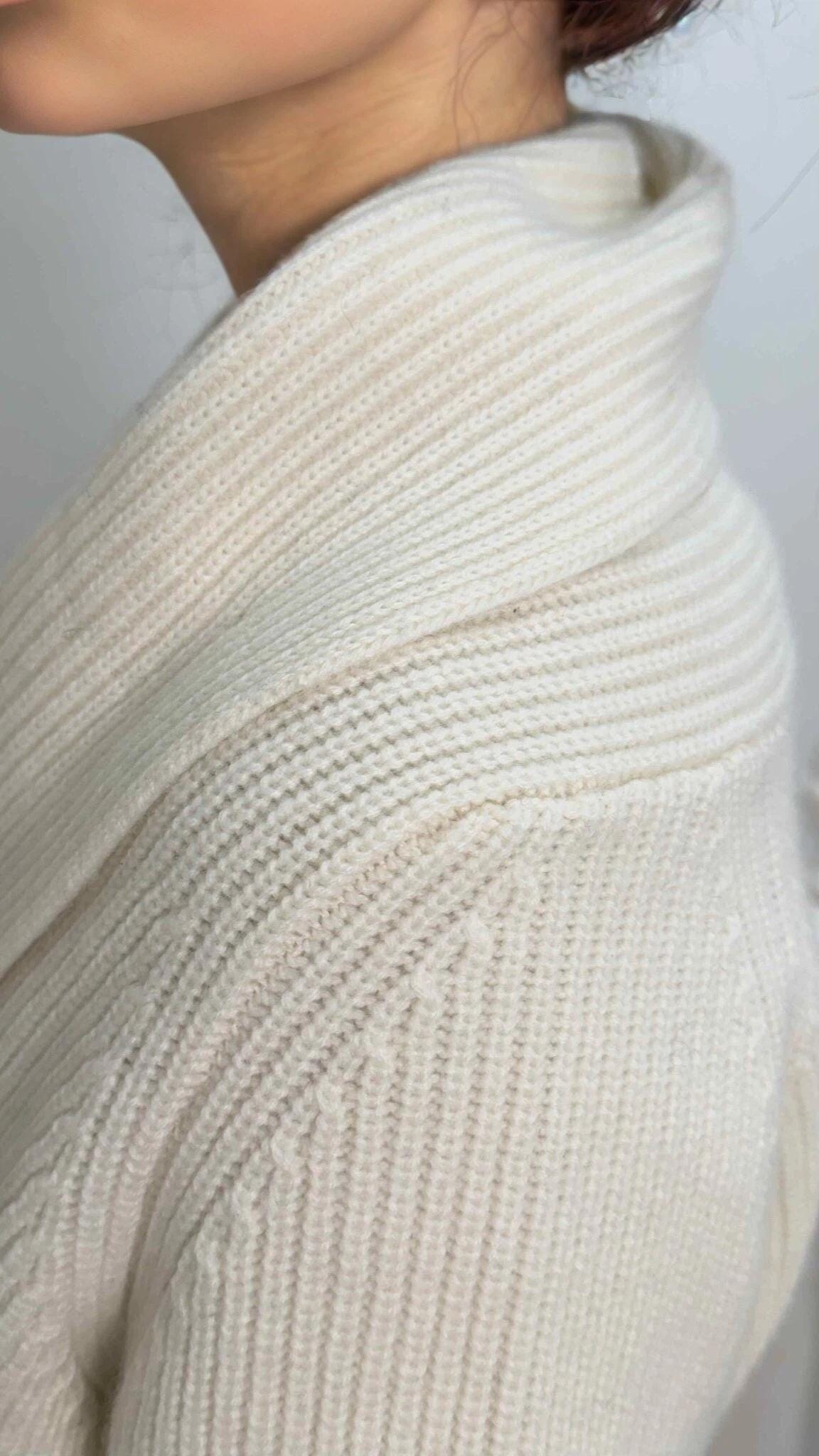 Cashmere-Wool Blend Loungewear Cardigan with Belt