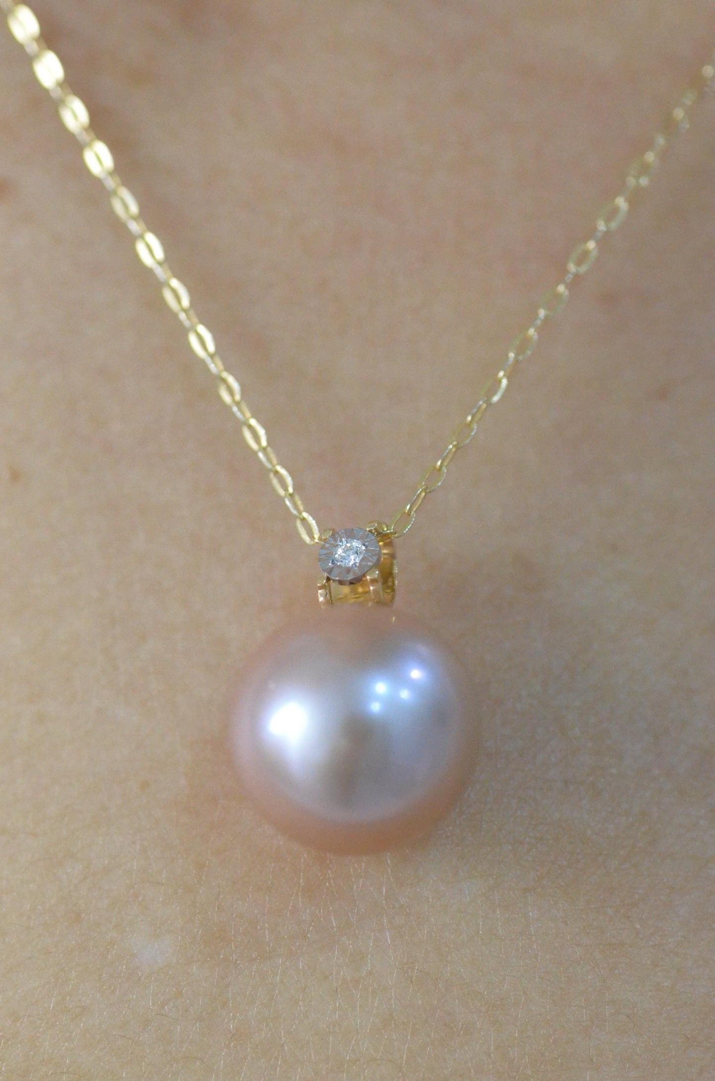 18K Gold Champagne Pink Pearl Pendant with Diamond Accent