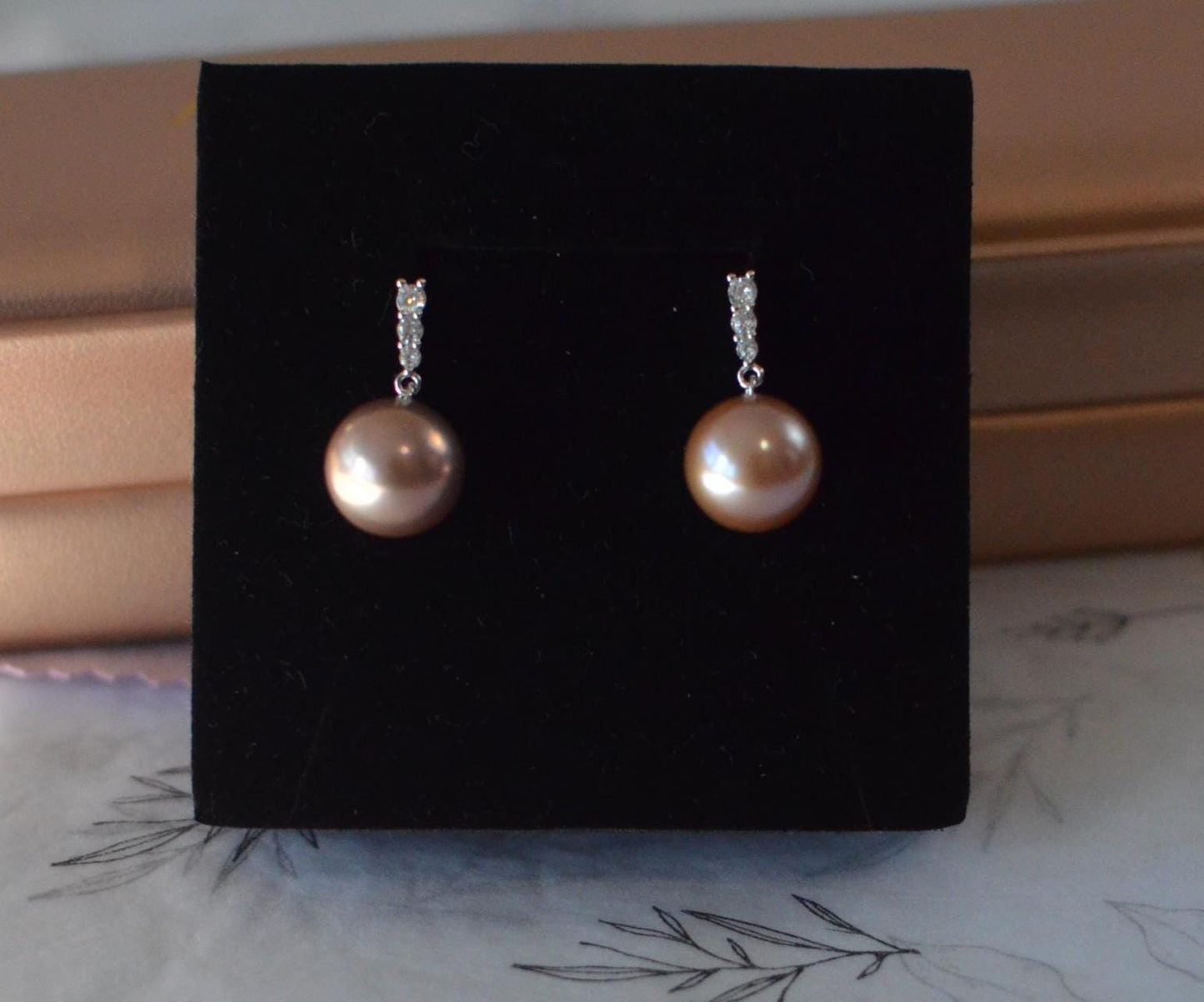 Freshwater purple pink  Pearl Stud Earringswith Crystal Accents