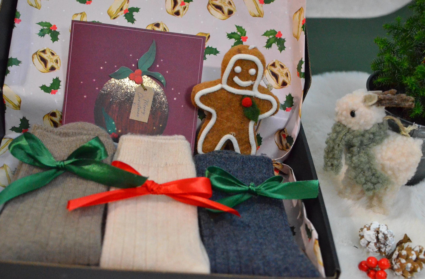 Christmas gift box Cashmere Socks Set, Extra Soft Bedding Socks for Women and Men