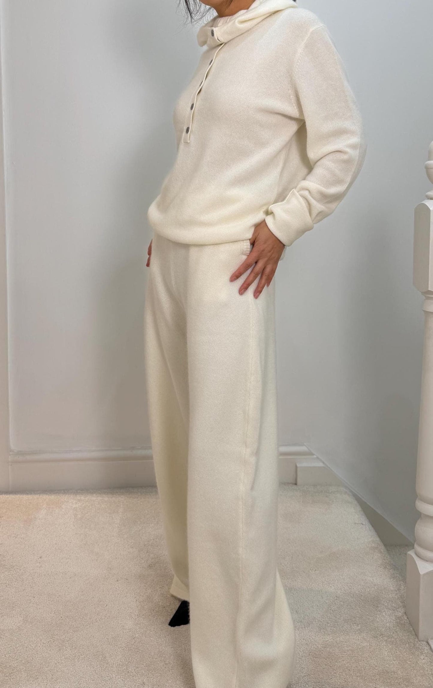 Women 100% Cashmere trousers extra soft and warm Waistband and adjustable strap