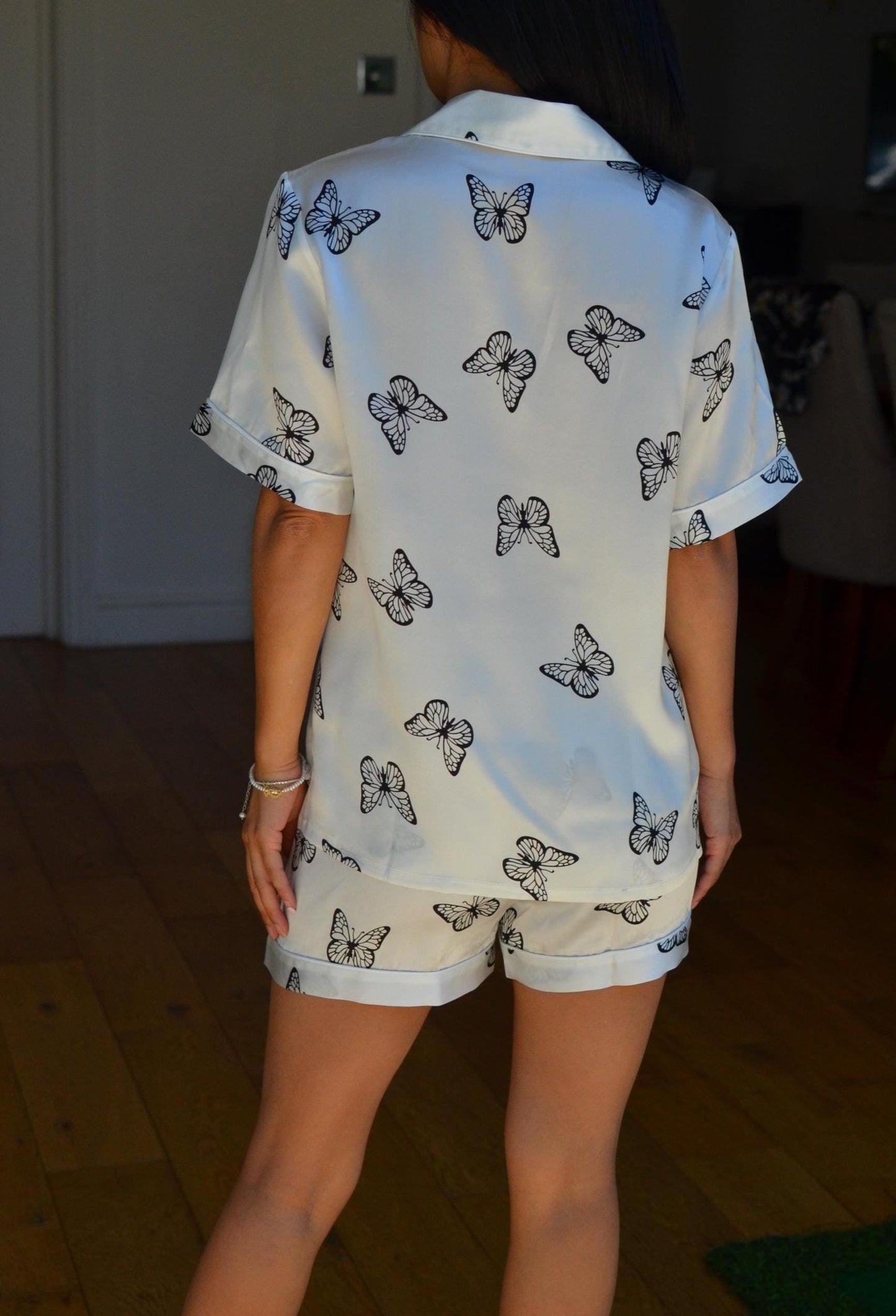 Mulberry Silk Pajama Set: Butterfly Print Loungewear