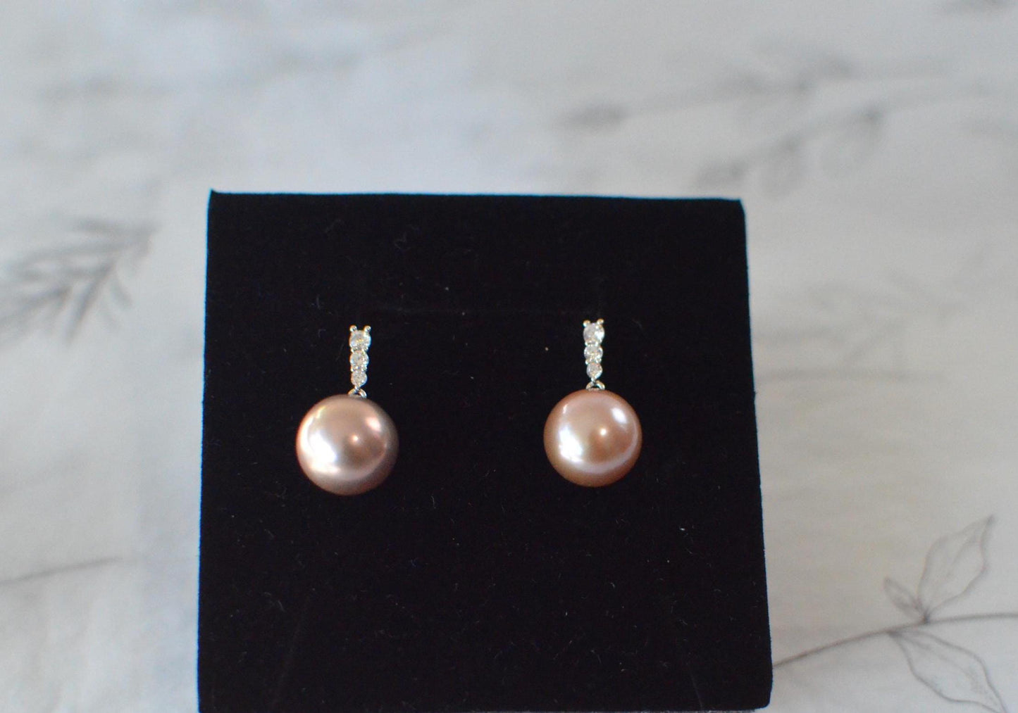 Freshwater purple pink  Pearl Stud Earringswith Crystal Accents