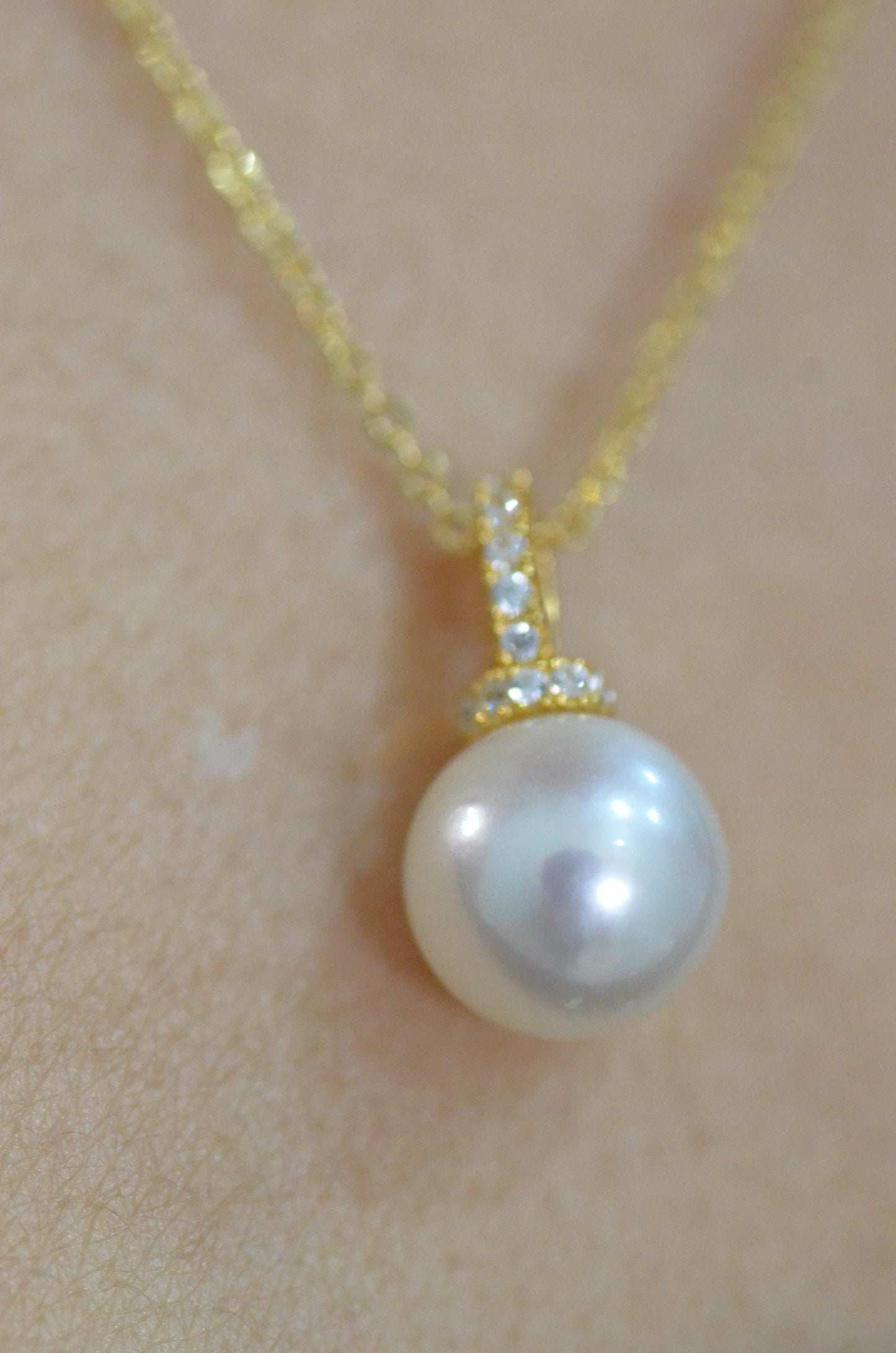 18K Gold Pearl Pendant: CZ Accent, Cultured Pearl Drop