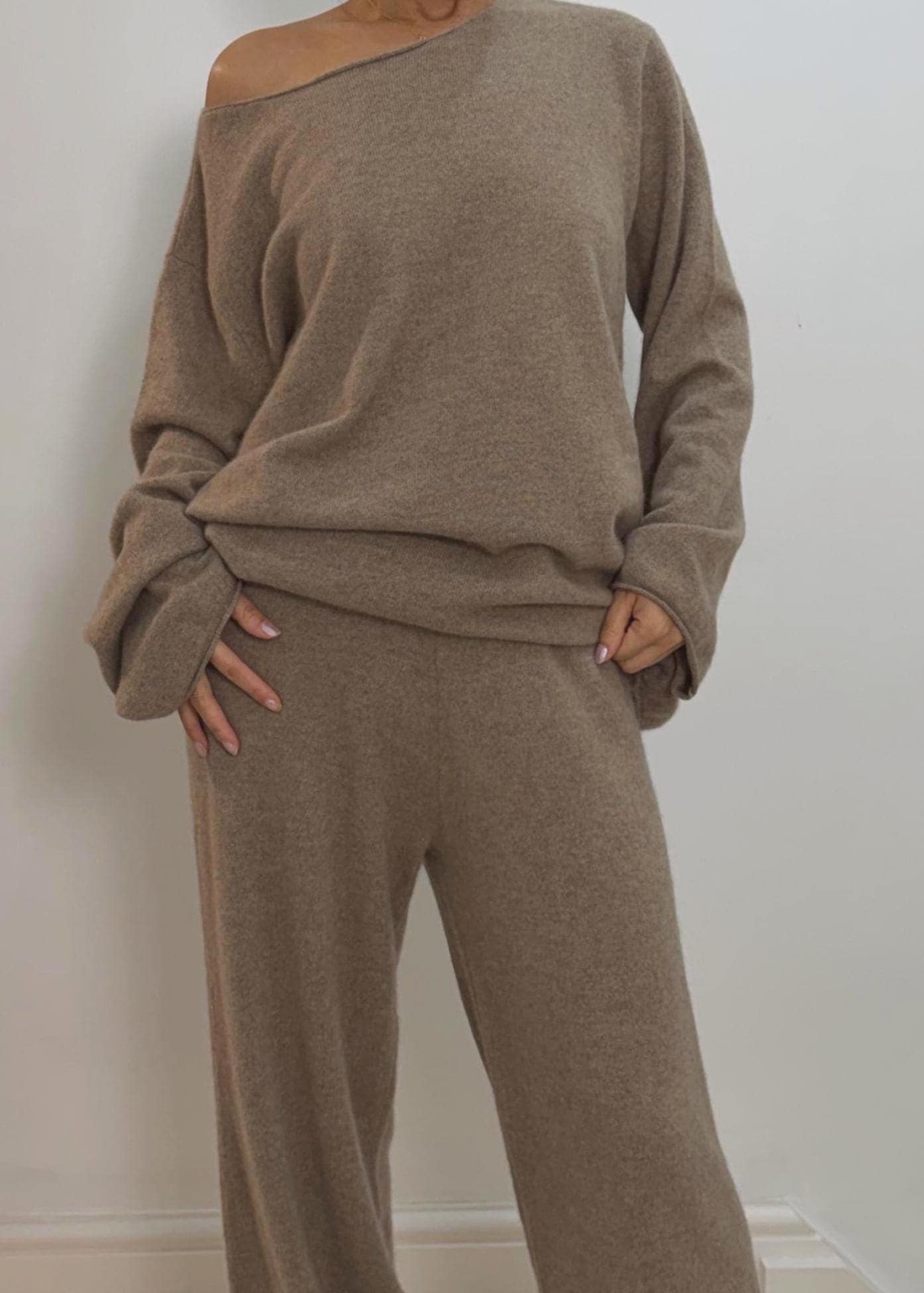 Softest 100% Cashmere  Sweater and Trousers Set: Women's Loungewear