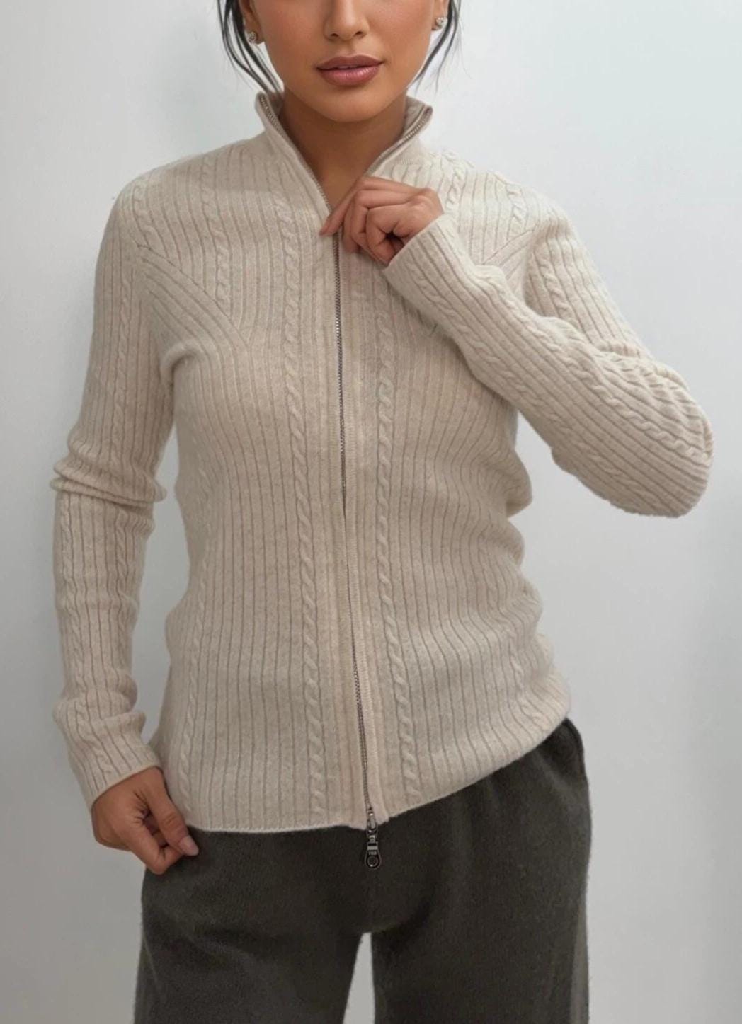 Women’s Pure Cashmere Cable Knit Zip Sweater – slim fit
