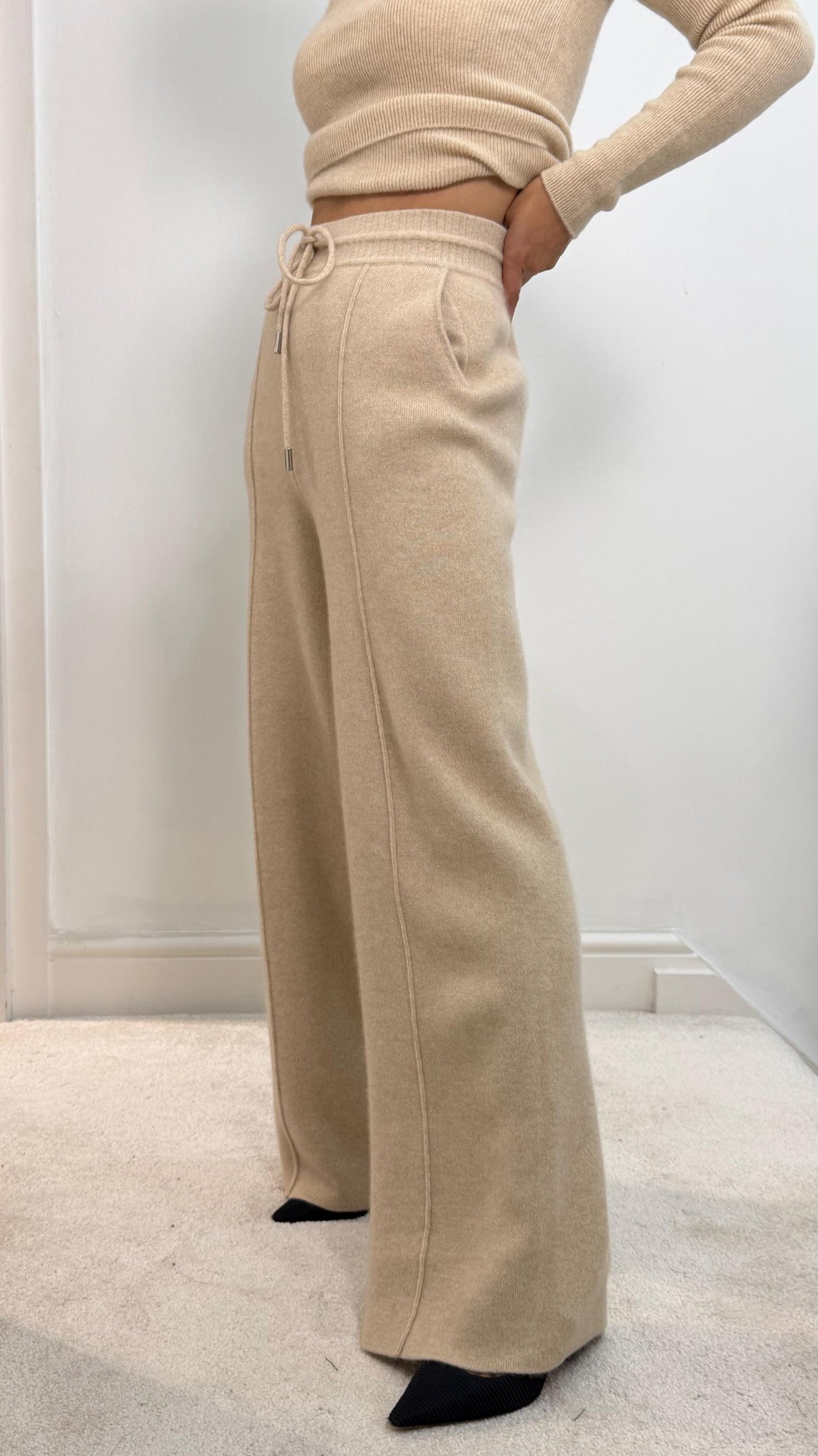 Women 100% Cashmere trousers extra soft and warm Waistband and adjustable strap