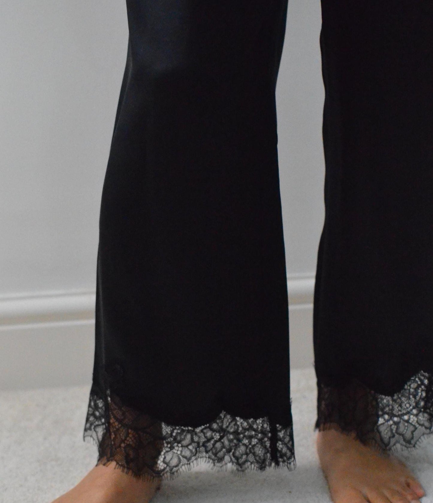 19 Momme Mulberry Silk Pajama Set: Black Lace Trim Sleepwear 3/4 sleeves