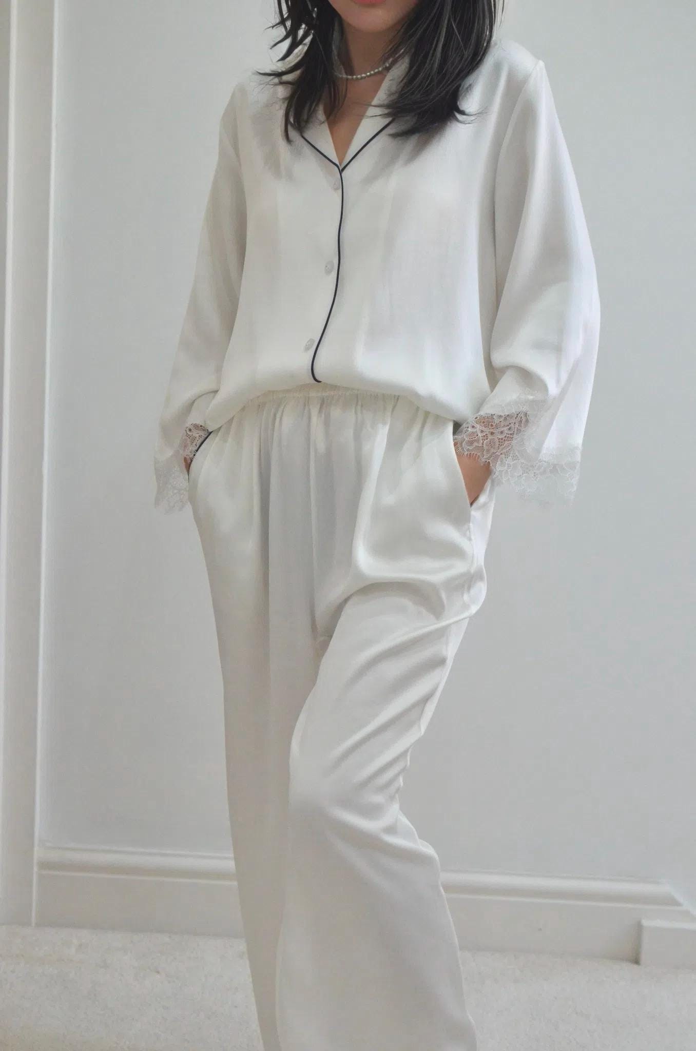 19 Momme Mulberry Silk Pajama Set: White Lace Trim Sleepwear 3/4 sleeves