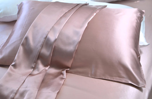 Grade 6A 25 MommeLuxury Mulberry Silk Pillowcase
