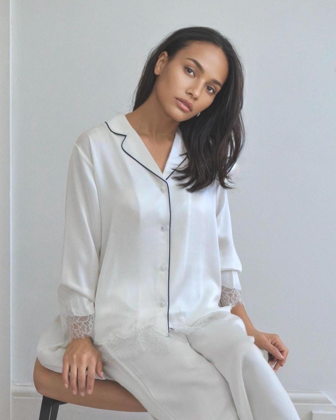 19 Momme Mulberry Silk Pajama Set: White Lace Trim Sleepwear 3/4 sleeves