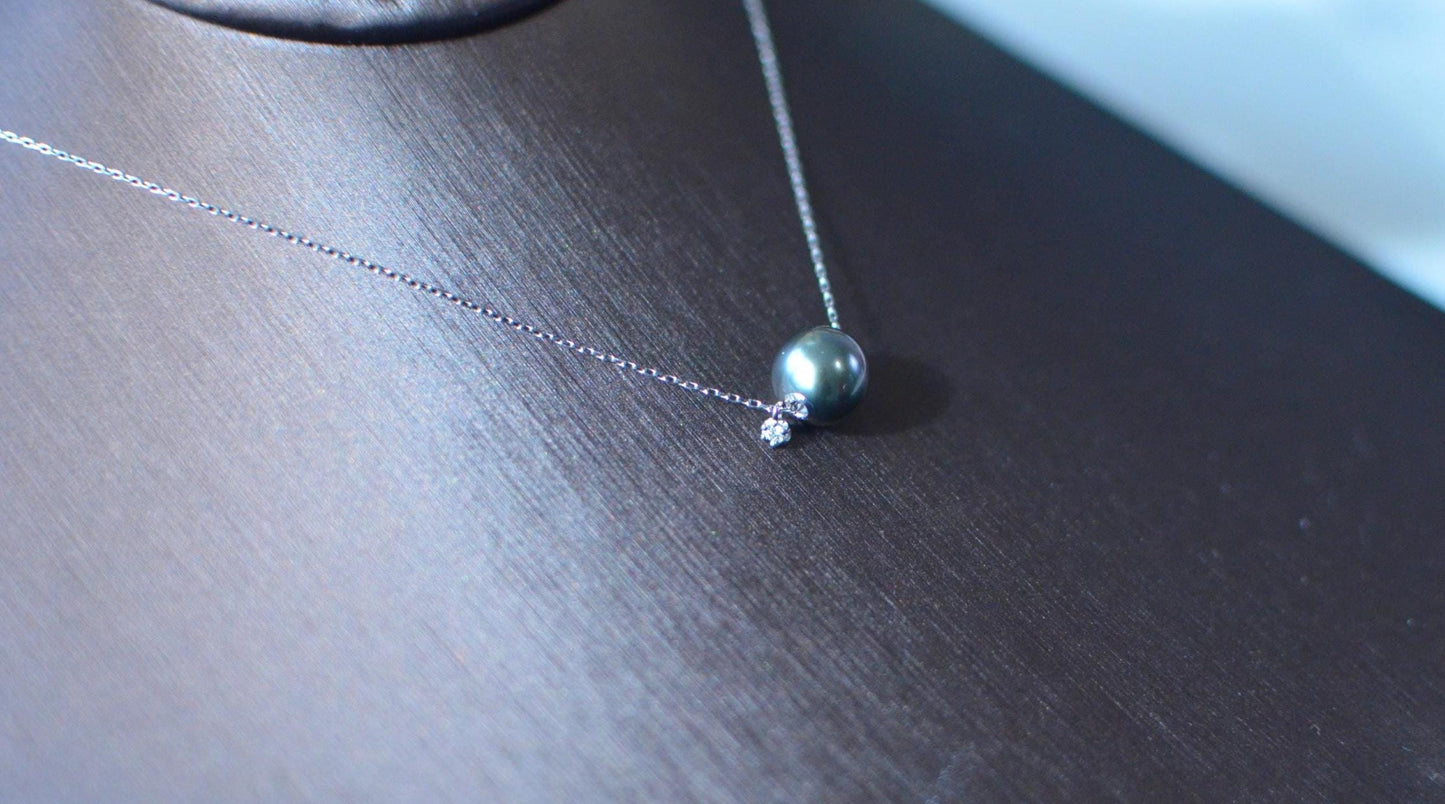 Tahitian Dark grey and green  Pearl Pendant with Diamond Accent