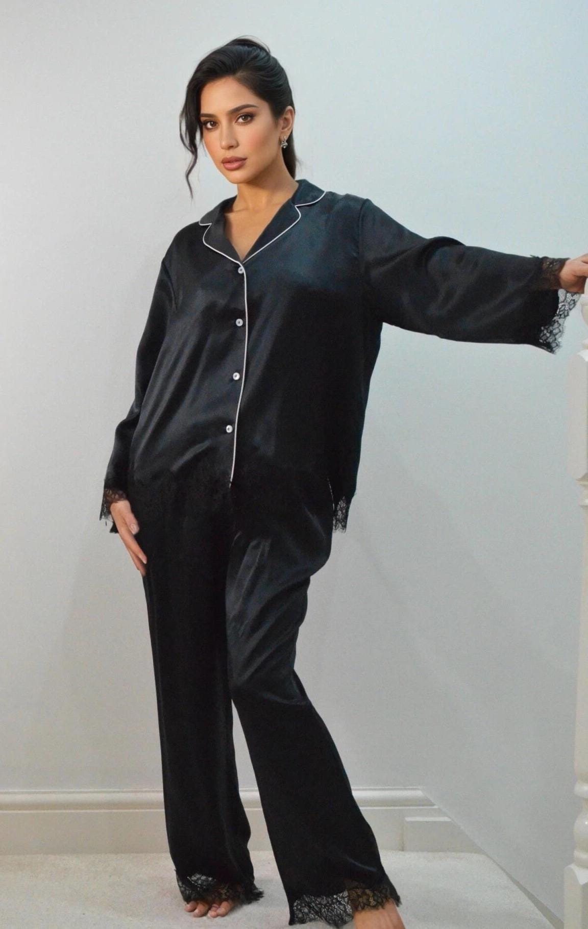 19 Momme Mulberry Silk Pajama Set: Black Lace Trim Sleepwear 3/4 sleeves