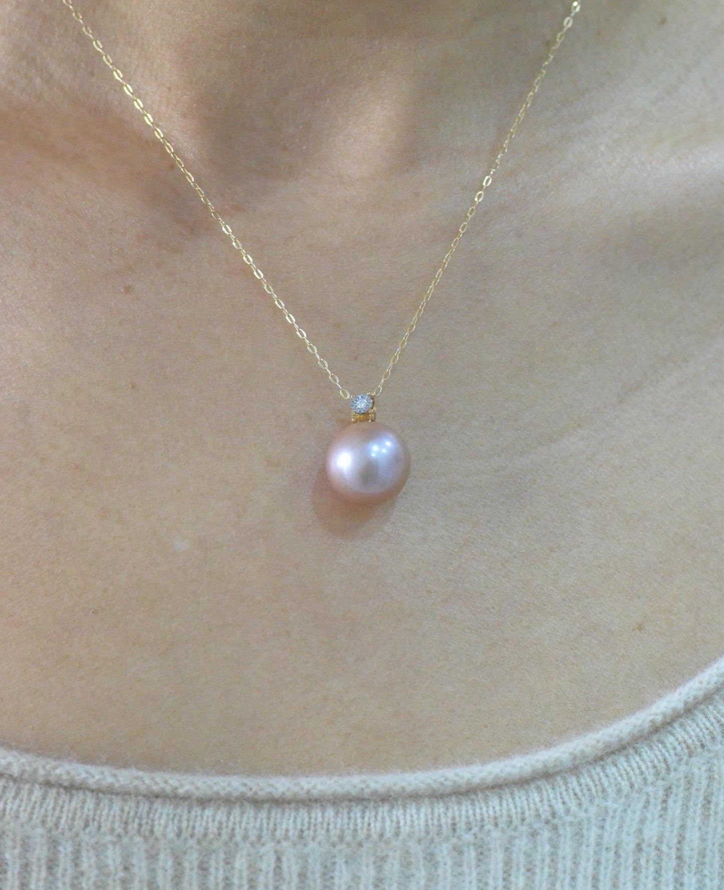 18K Gold Champagne Pink Pearl Pendant with Diamond Accent