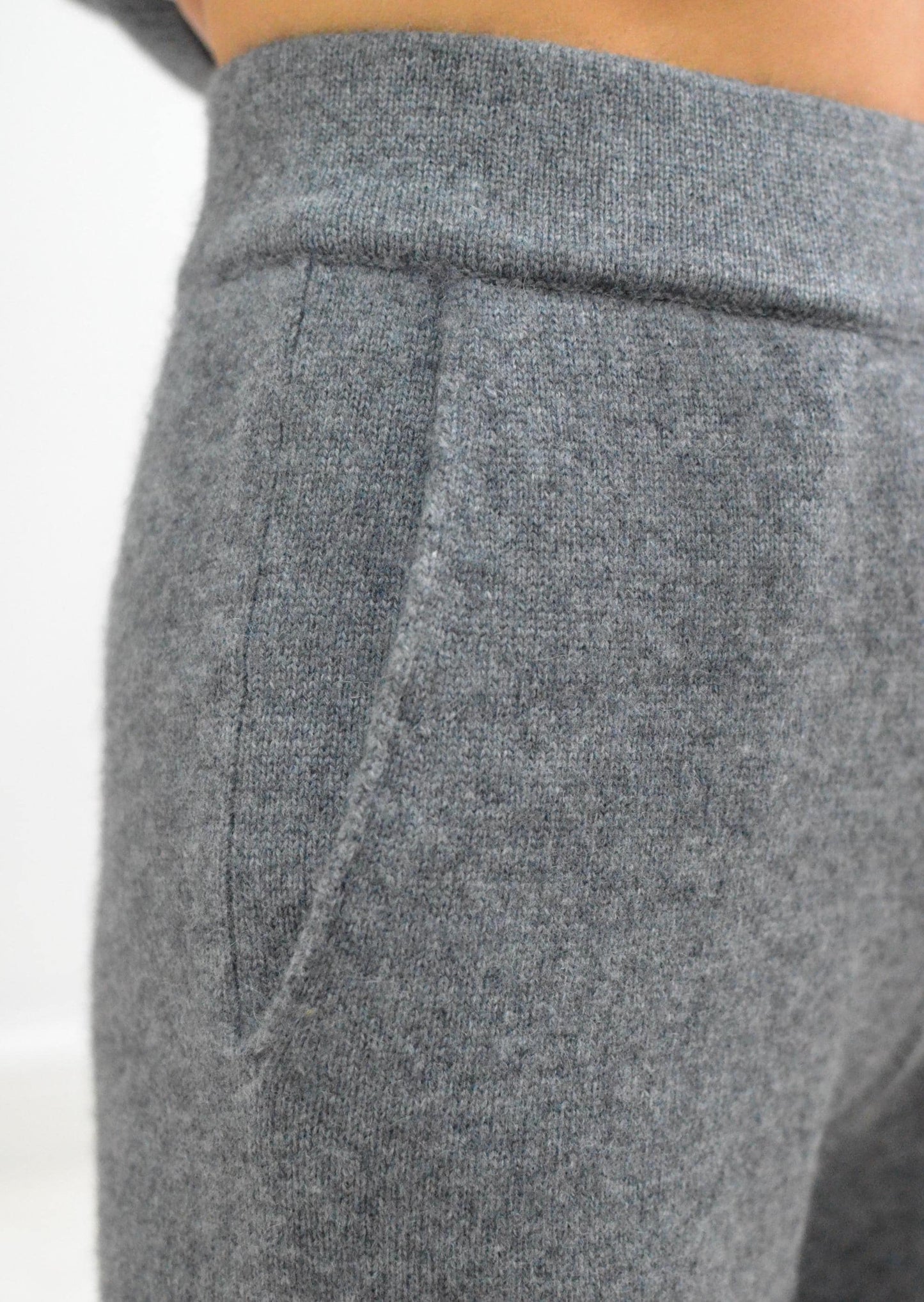 Cashmere and wool blend Sweater and Trousers Set: Women's Loungewear