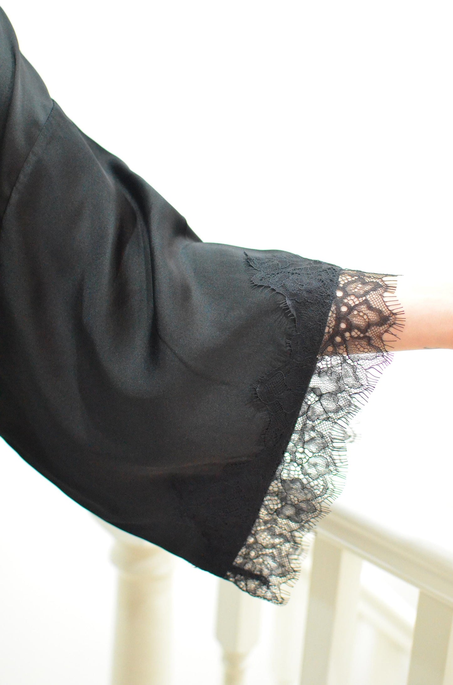 6A Grade mulberry Silk Lace Trimmed black Nightdress& Dressing Gown Set 2Pcs 19momme silk