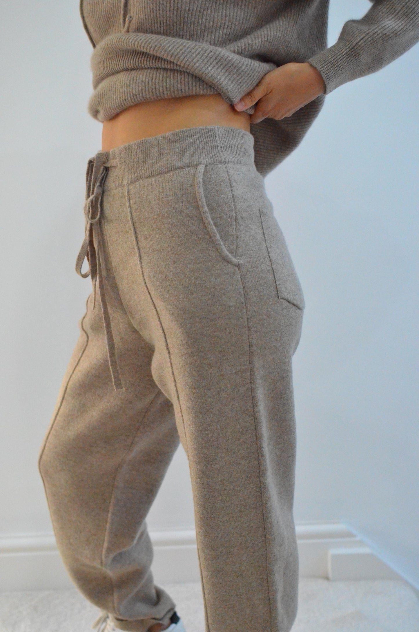 Luxury cashmere and wool blend  jogger pants for outdoor or relaxed use extra thick