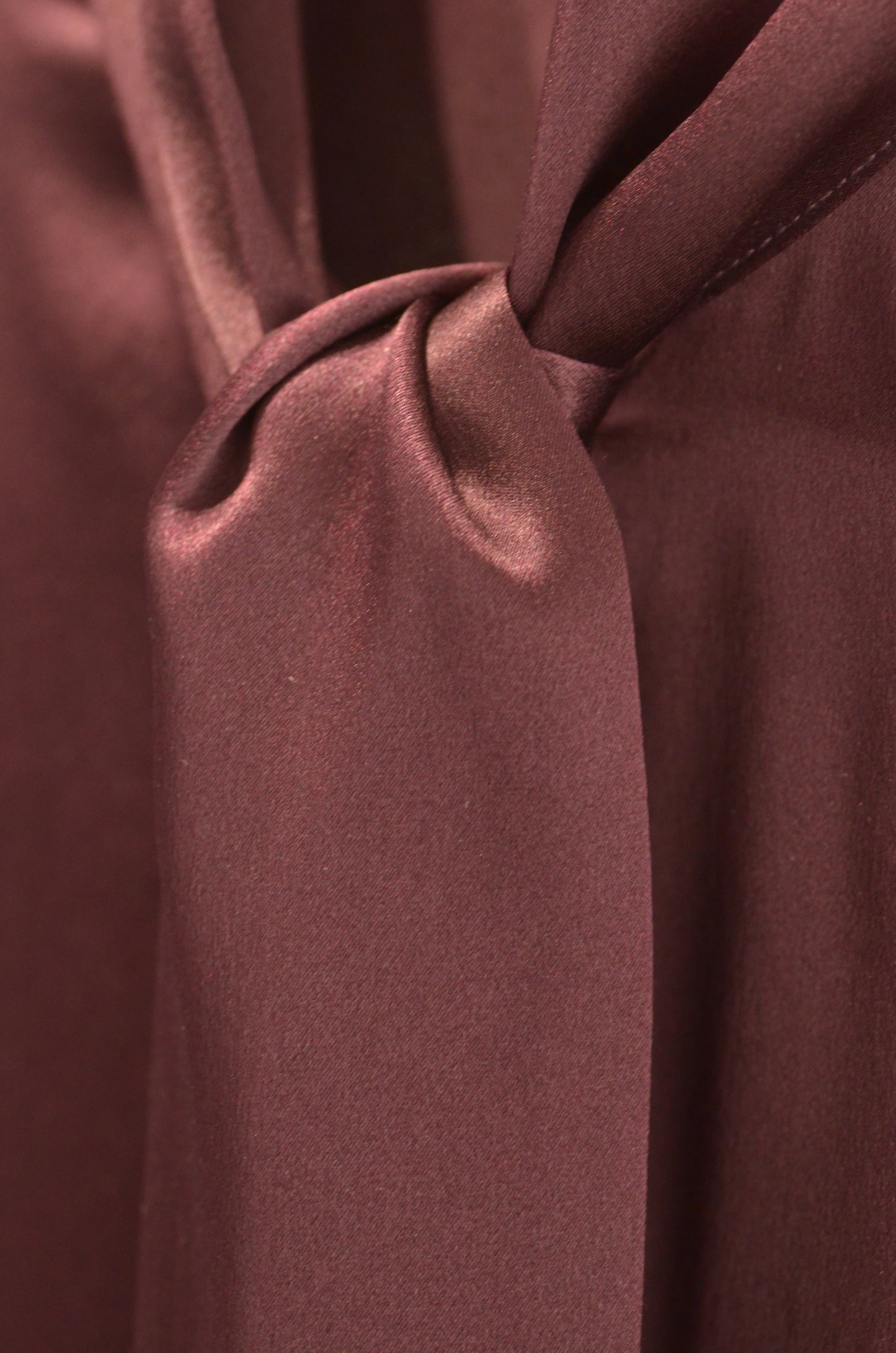 100% heavy Mulberry Silk Sleeveless Bow Blouse