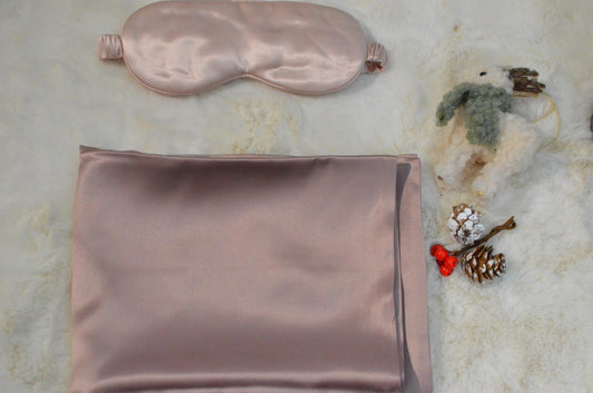 Gift box with Mulberry Silk Pillowcase with Eye Mask: 6A Grade 25momme silk