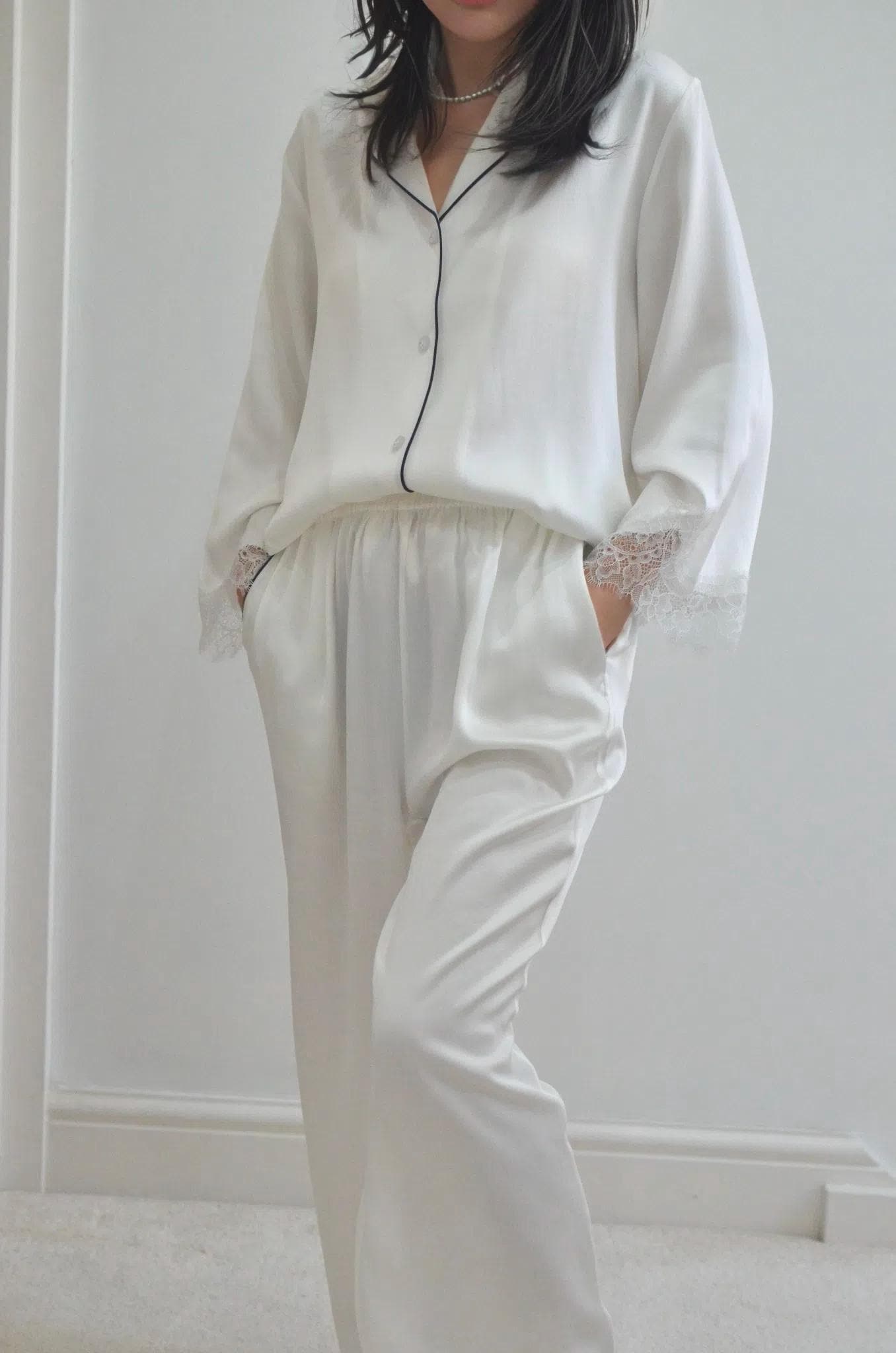 19 Momme Mulberry Silk Pajama Set: Black Lace Trim Sleepwear 3/4 sleeves