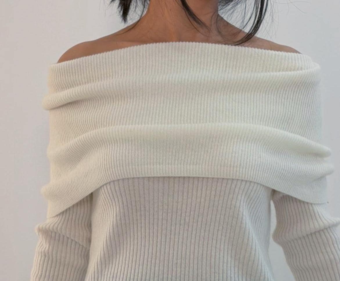 Luxurious Off-the-Shoulder Cashmere and Wool Blend Sweater with A emovable shoulder tie  two styling options