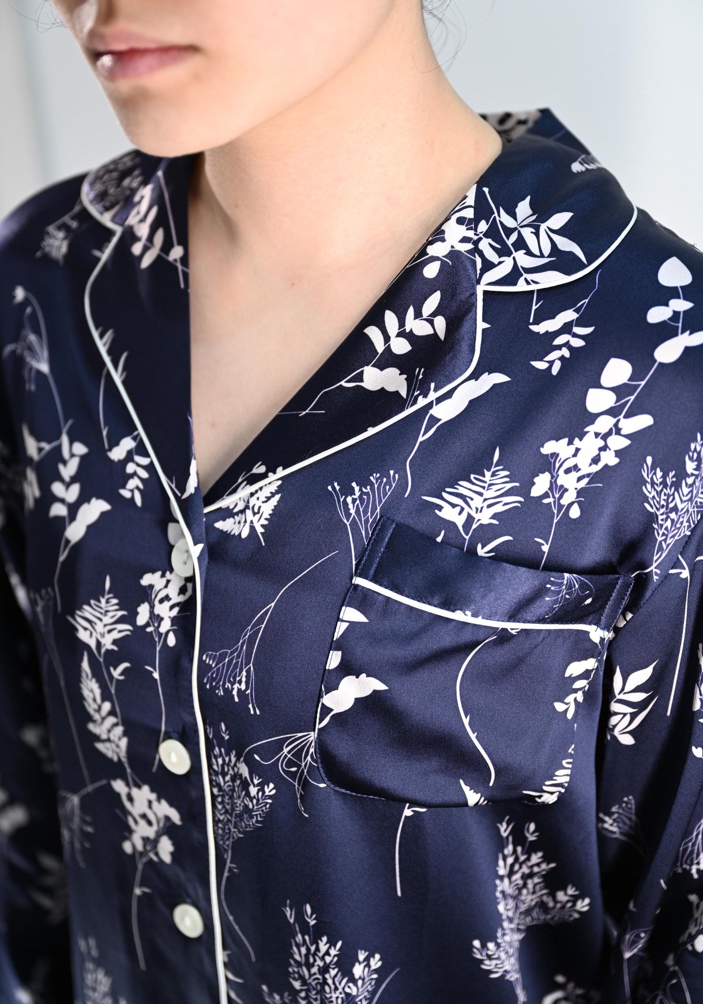 Mulberry Silk Pajamas Set: Floral Print, 6A Grade Silk Nightwear