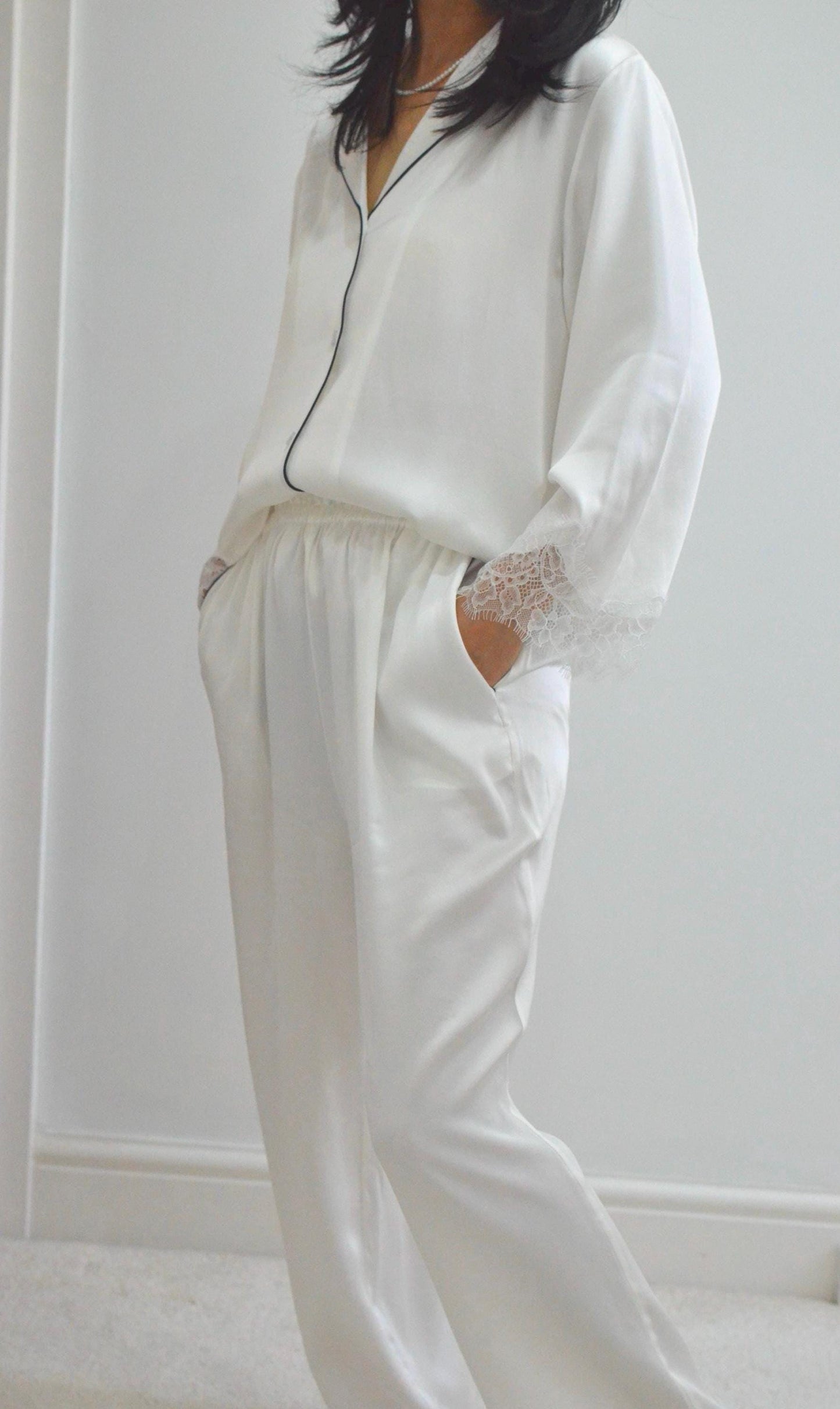 19 Momme Mulberry Silk Pajama Set: Black Lace Trim Sleepwear 3/4 sleeves