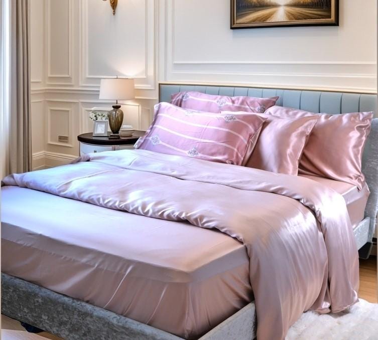 Grade 6A Mulberry silk 30 momme Customized Luxury Pure silk Duvet Cover