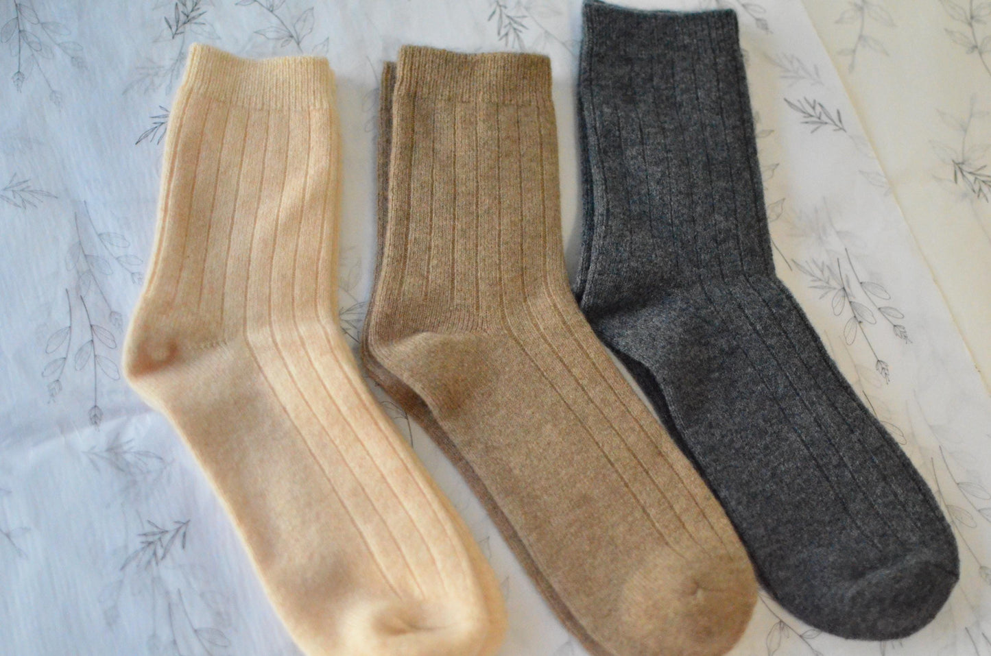 Christmas gift box Cashmere Socks Set, Extra Soft Bedding Socks for Women and Men