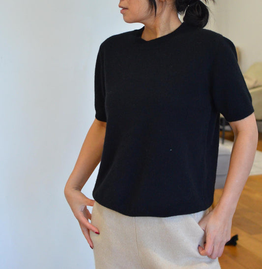 100% Cashmere Short-Sleeve Sweater crew neck